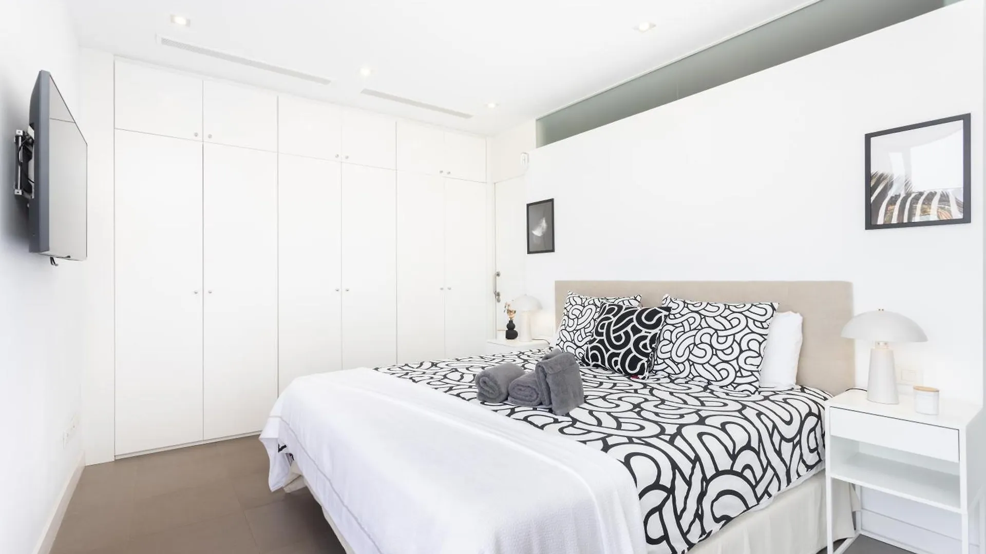 Вилла Luxury Bkm In Playa Del Duque Адехе 0*,  Испания